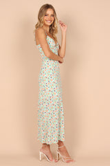 Vestido de gasa con cuello halter en V