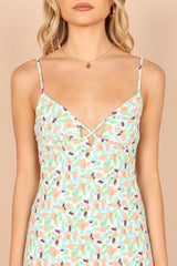 Vestido de gasa con cuello halter en V