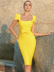 Elegante vestido de fiesta con abertura para reunión de noche