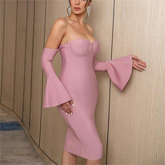 Vestido de fiesta de una pieza con hombros descubiertos y manga acampanada con vendaje