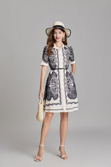 Vestido camisero de corte A con botones estampados