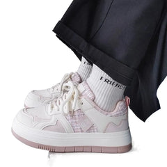 Vielseitige Sneakers mit Thousand Bird Grid-Design für Studenten