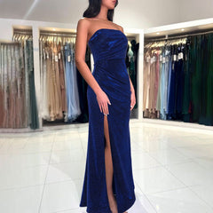 Top de tubo fino, elegante y moderno, ajustado, brillante, plisado y dividido.