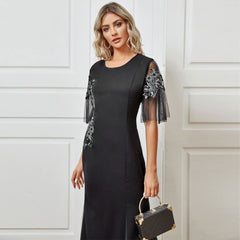 Elegantes Applikationskleid