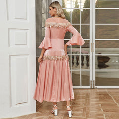 Elegantes Paillettenkleid mit hohem Bund