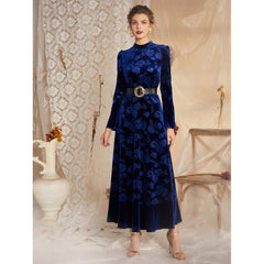 Elegantes, flauschiges, gemustertes Spitzenkleid mit langen Ärmeln