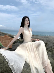 Rückenfreies Neckholder-Maxikleid