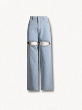 Baddie Jeans mit Cut-Outs und Verzierung