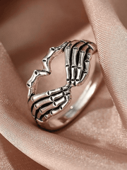 Heart Pattern Skull Ring