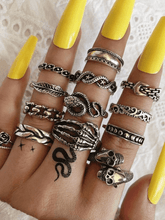 Vintage punk skull ring