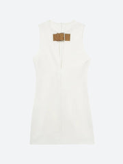 Minikleid mit tiefem Ausschnitt und Gürtel