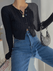 Kurzer Zopfmuster-Cardigan mit Knöpfen