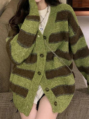Gestreifte Strickjacke mit Knopfleiste vorne