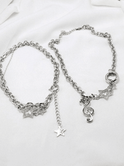 Collar con dije decorativo de diamantes de imitación