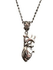 grunge heart pendant necklace