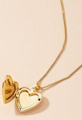 heart shaped pendant necklace
