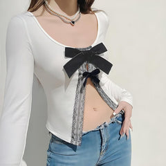 Coquette Top mit offener Vorderseite und Schleife