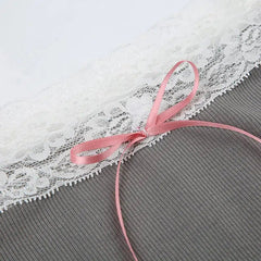 Coquette Off-Shoulder-Spitzentop