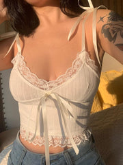 Coquette-Bändchen-Crop-Top