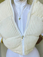 Gerippte Cordjacke mit hohem Kragen und Reißverschluss