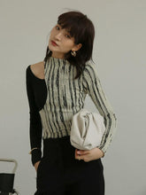 Oberteil mit Cut-Out-Patch an den Schultern