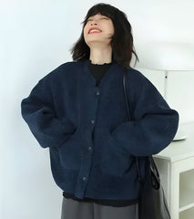 Dark Academia – Strickjacke mit Knopfleiste und Taschen