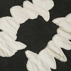 Kapuzenpullover mit Teufelszähne-Stickerei