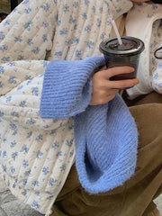 Jacke mit Reißverschluss und kleinem Blumenmuster