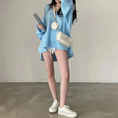 Lockerer Pullover mit extra langen Ärmeln