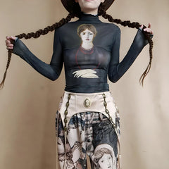 Goth Dark Female Figur Mesh Top