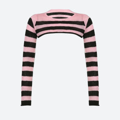 Gestrickter Shrug-Pullover mit Gothic-Streifen