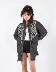 Lange Jeansjacke im Grunge-Stil