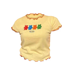 Kurzes T-Shirt mit Gummibärchen-Print