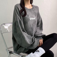Langes Sweatshirt mit Indie-Urban-Print