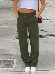 Vaqueros cargo rectos con bolsillos de parche