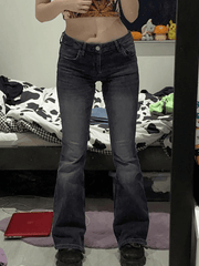 Schlagjeans im Y2K-Stil aus gewaschenem Denim