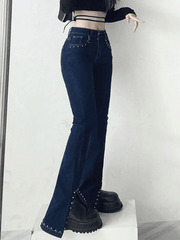 Geteilte Schlagjeans mit Y2K-Perlen