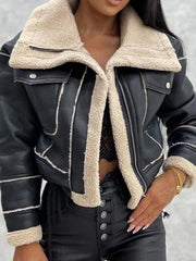 Kurze Jacke aus Lammwolle mit Reißverschluss