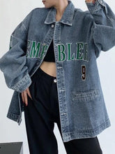 Oversize-Jeansjacke mit Buchstabenstickerei