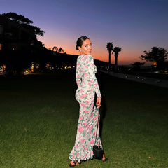 Vestido elegante largo estampado de corte entallado y manga larga