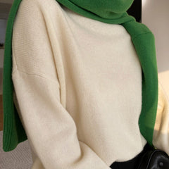 Minimalistischer ästhetischer Herbstpullover