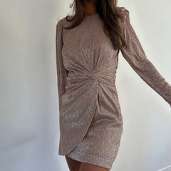 Frühes langärmeliges Kleid mit Rundhalsausschnitt und gedrehter Taille, Hüftkleid