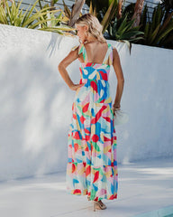 Elegantes Kleid mit Blumenmuster und weiten Trägern