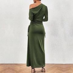 Vestido de cintura alta con diseño único y cuello diagonal francés
