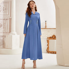 Elegantes Kleid mit V-Ausschnitt und hoher Taille