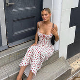 Correa floral elegante de red roja de corte entallado