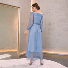 Maxikleid aus Mesh mit V-Ausschnitt und hoher Taille