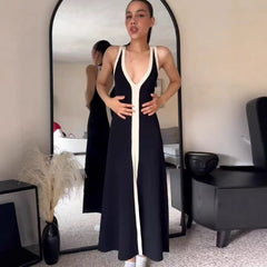 Vestido Hepburn de punto negro con escote en V, tirantes finos y colores a juego en la parte delantera y trasera