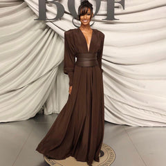 Vestido plisado con cintura sellada y diseño de chocolate Vestido marrón