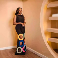 Vestido largo de corte A con cuello redondo, sin mangas, color a juego, ahuecado, recortado y bordado